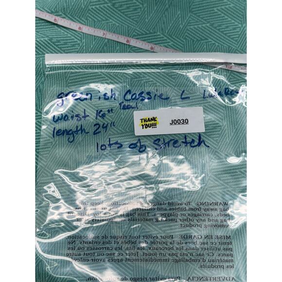 Large teal/green pattern Cassie Lularoe - Picture 5 of 5